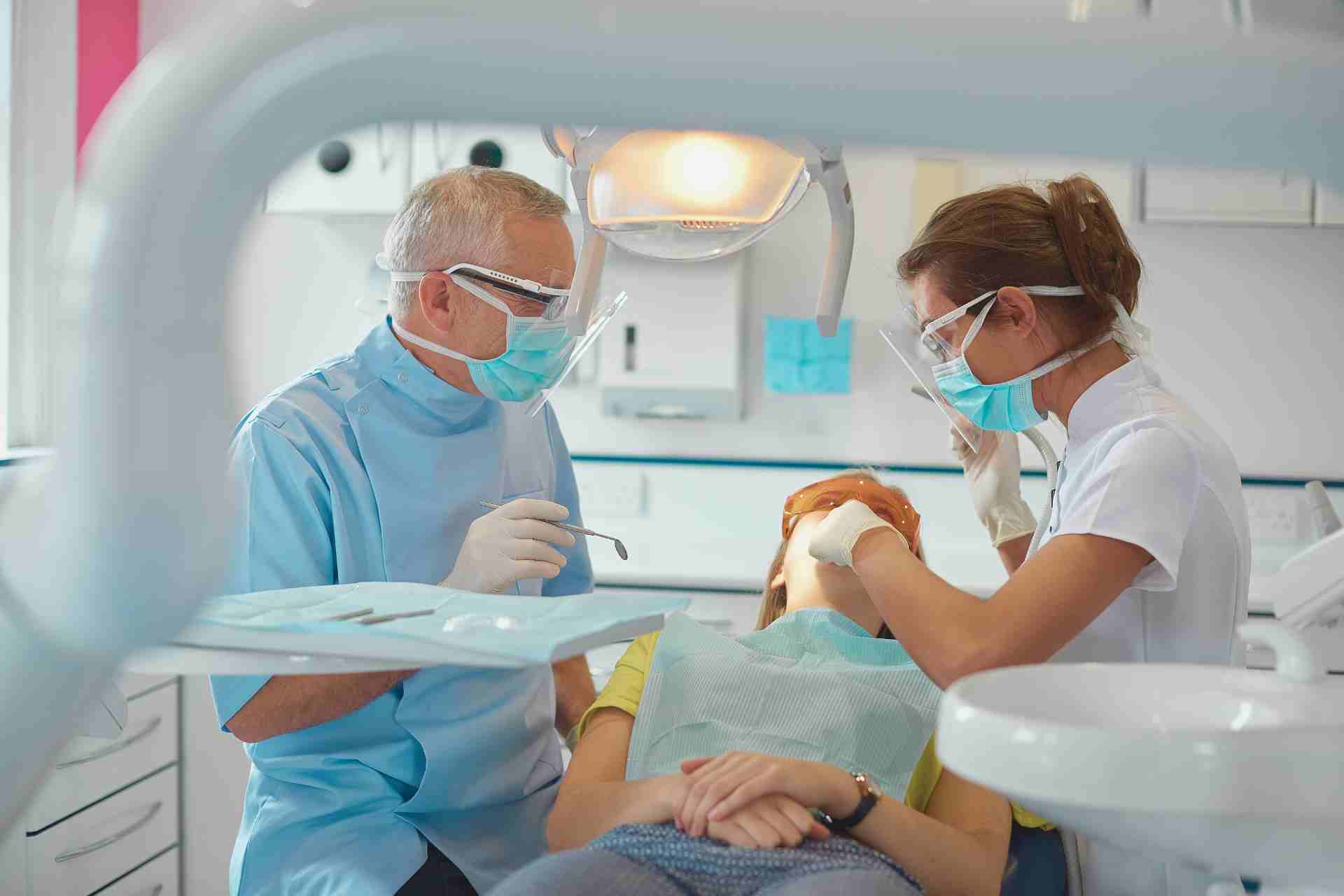Dentist in Winnetka, CA